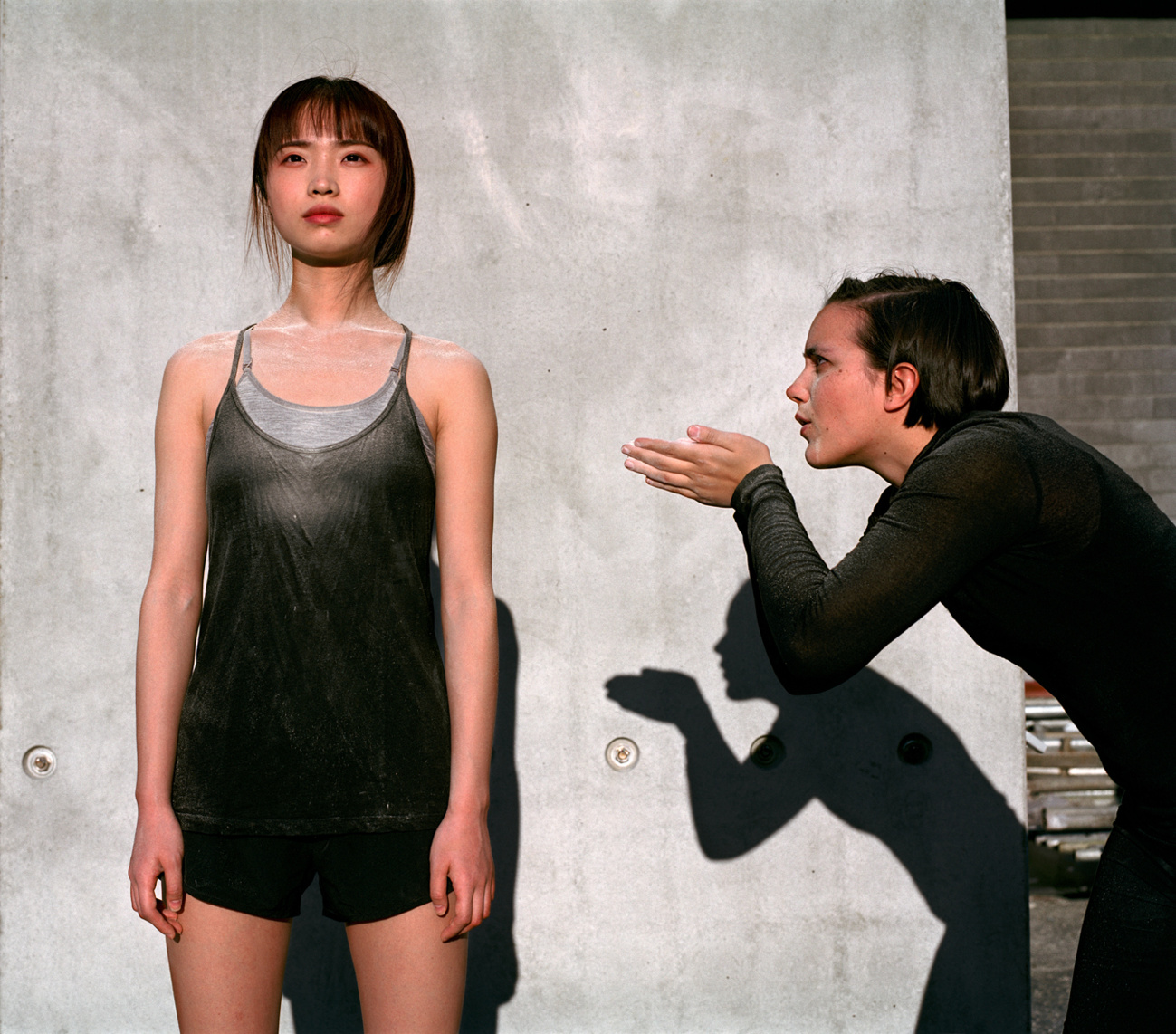 Il n’y a que le monde qui reste Il n’y a que le monde qui reste