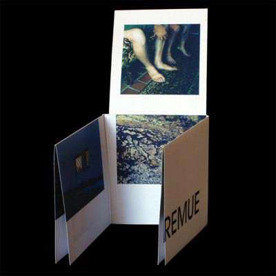 La nuit remue: pages intérieures